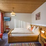 Gmuenderklause Guest house