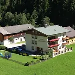 Gmuenderklause Guest house Gerlos